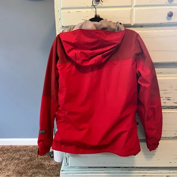 Sorel Two-Tone Waterproof Red Jacket. Women’s size medium. - Picture 4 of 6